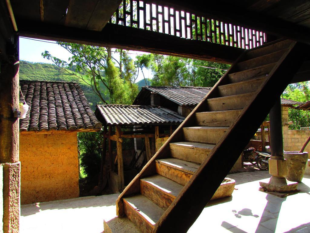 Ma Le Homestay Dong Van  Exterior photo